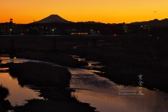 入間川　落日後　富士見橋から富士山
